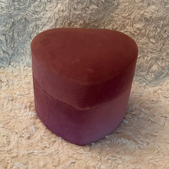 3 Angels Prayer Box 3 Glass Angels in a Heart Shaped Dusty Rose Velour Box. - Picture 2 of 7